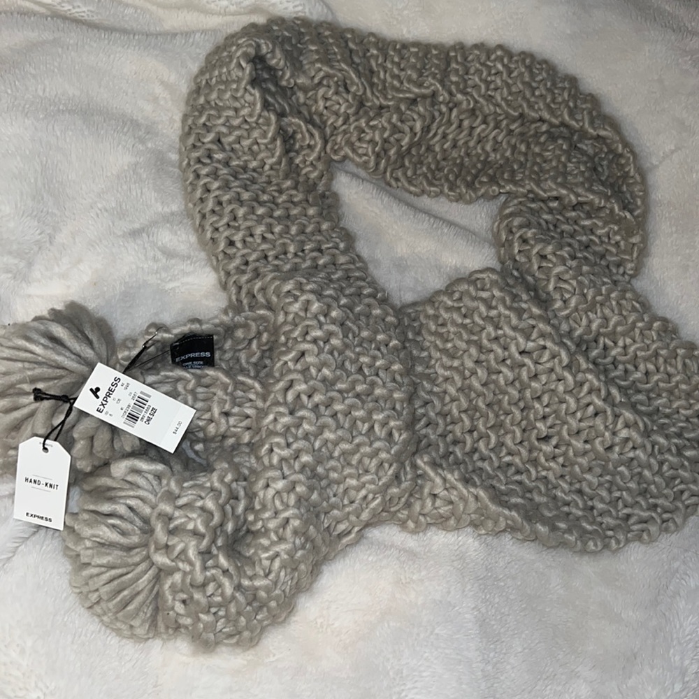EXPRESS scarf - Picture 2 of 5